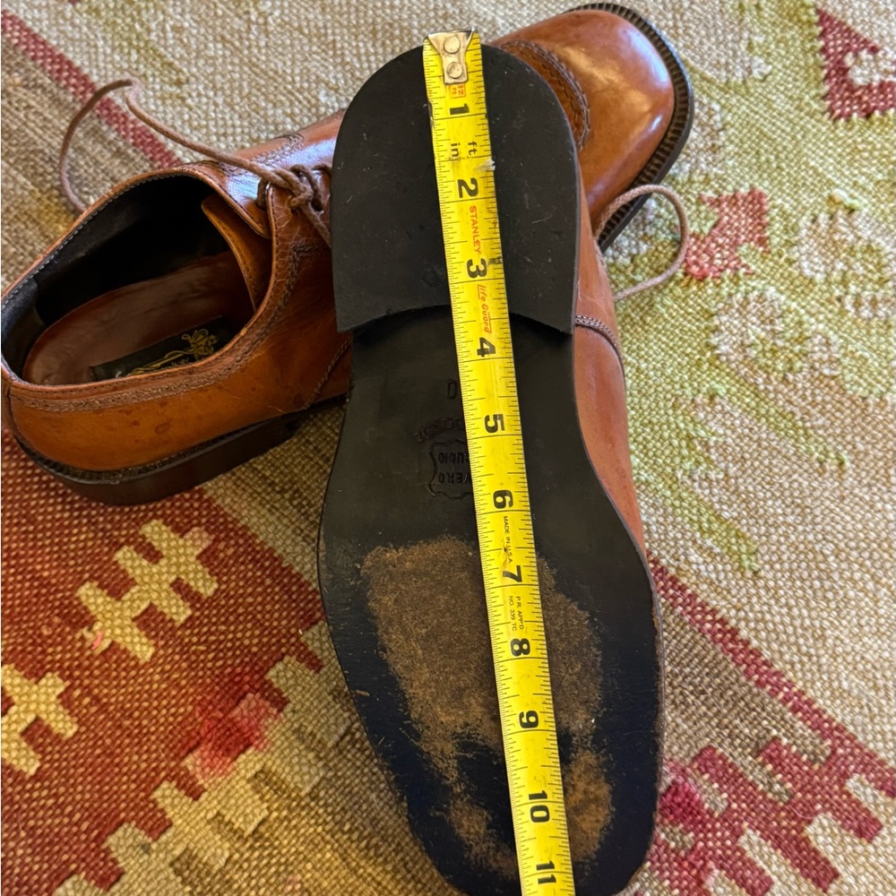 Rodolfo Valentino Wide Made in Italy Toe Box Oxfords, Size 10 - Picture 6 of 9
